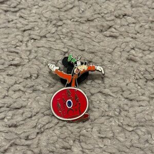 2003 Disney Goofy Pin with Red and Black Accents
